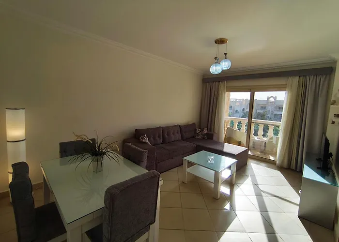 One- Bedroom Apartment S3 In Vip Zone Sunny Lakes